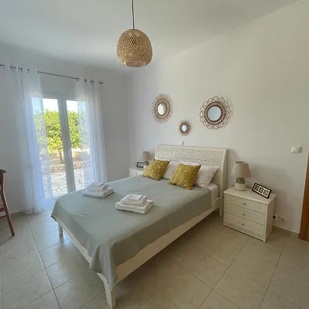 Apartment Dans Avec Piscine Privee, Calme, Proche Des Plages, Vues Et Montagnes *